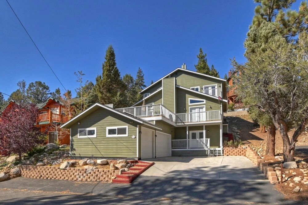 040 - Bear Lake Retreat
