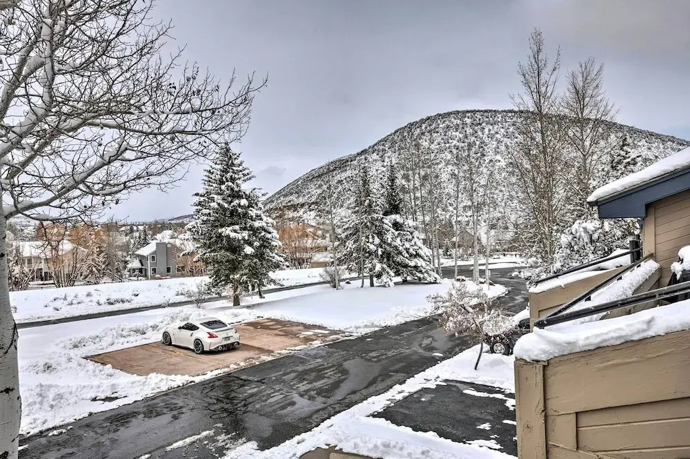 2 Mi to Park City Mtn: Townhome w/ Balcony