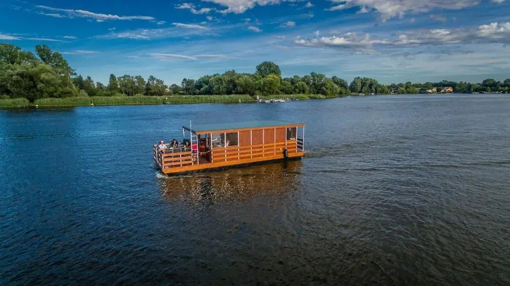 Hausboot Demmin an der Peene