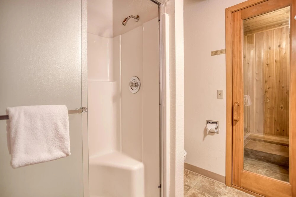 Tennis Village 50 - Meredith Lodging