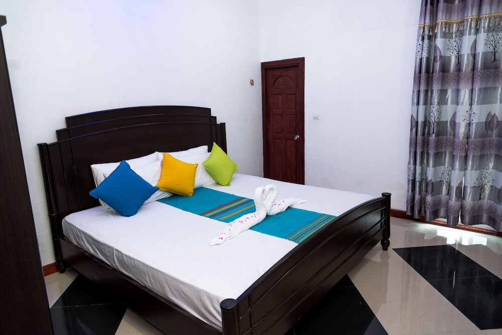Dhirey Inn