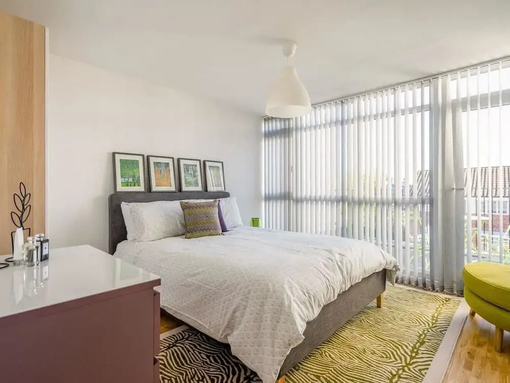 Central Townhouse With Double Terrace and Free Parking