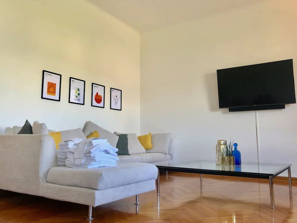 TriesteVillas Sea View, Huge 2-floor, sleeps 9