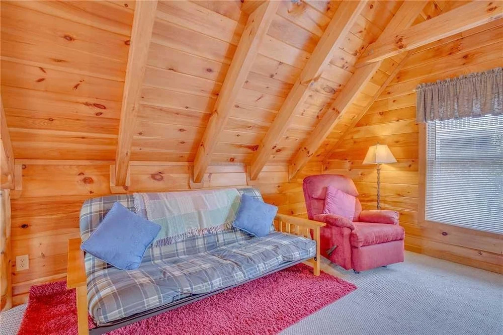 Dream Catcher II 1 Bedroom Home with Hot Tub
