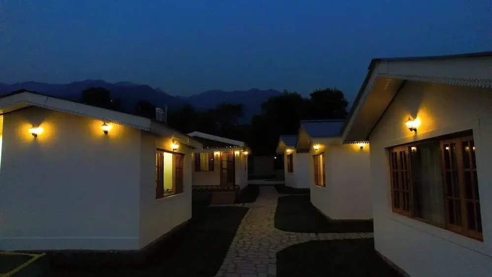 Saanjh Cottages - Hotel in Bir Billing