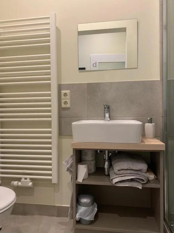 Oase im Südosten - wunderschöne Apartments für 4 Personen mit Terrasse & Stellplatz