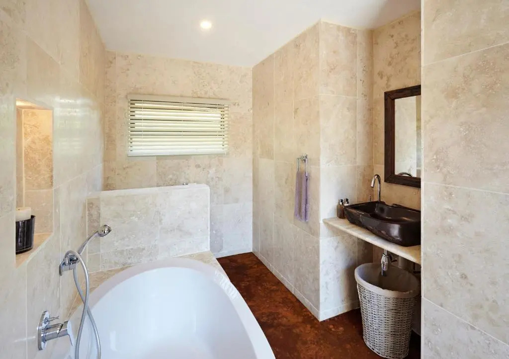 Vuyani Safari Lodge