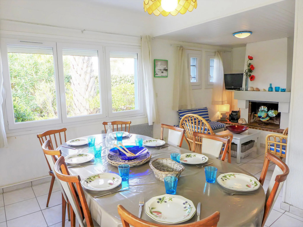 Holiday Home Les Vives by Interhome