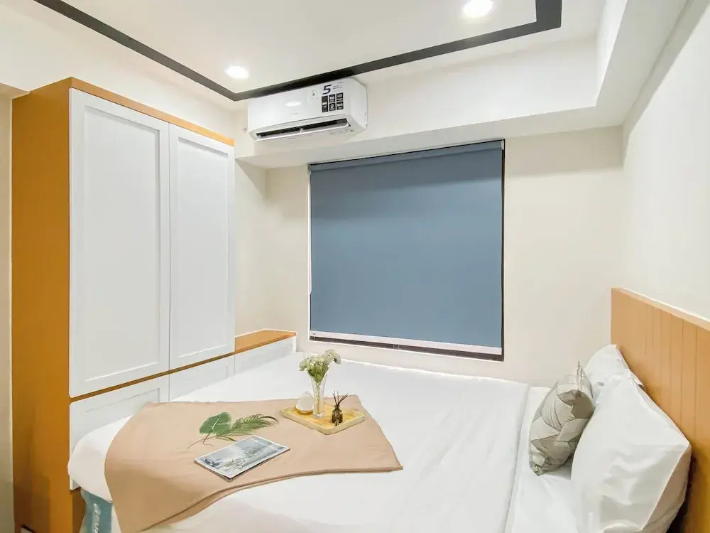 Cozy Living Studio Room At Meikarta Apartment