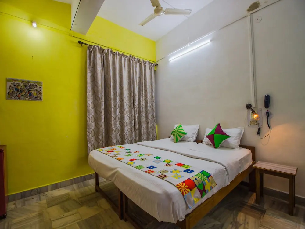 OYO 12902 Home Vibrant Stay Candolim
