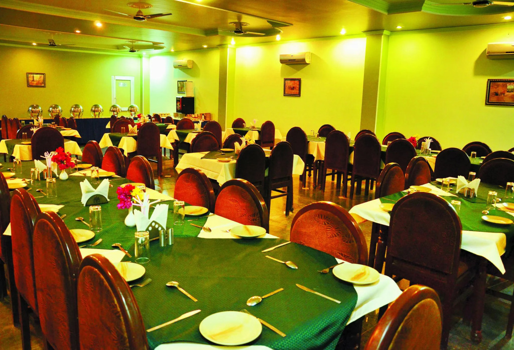 Raj Palace Resort