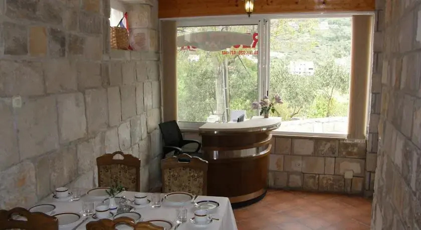 Country House Pansion