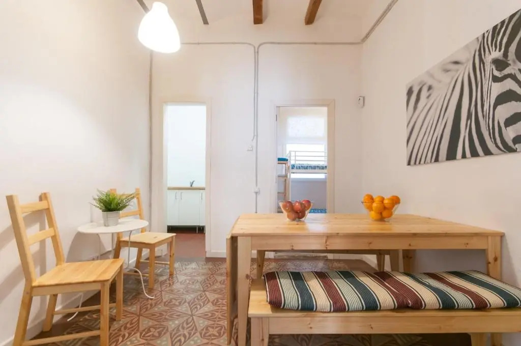 Comfortable Cozy Apartment for Groups in Gracia