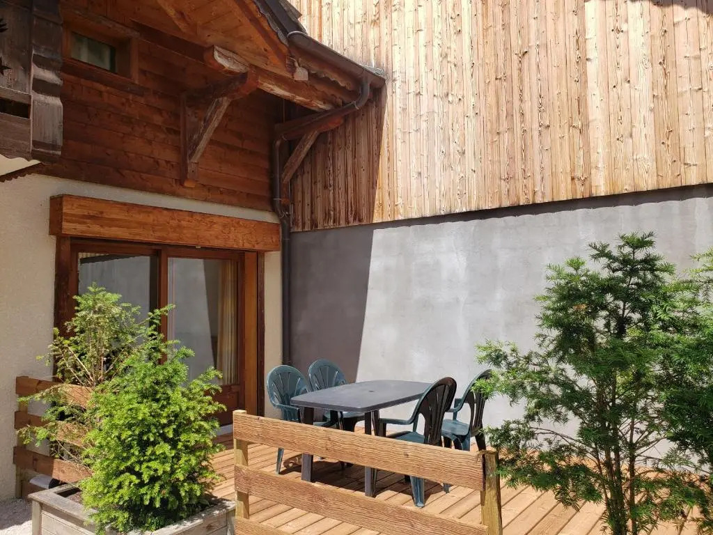 Deux Appartements Combinables - Proche Remontee Mecaniques - Morzine- 12 Personnes- Etoile 1&2