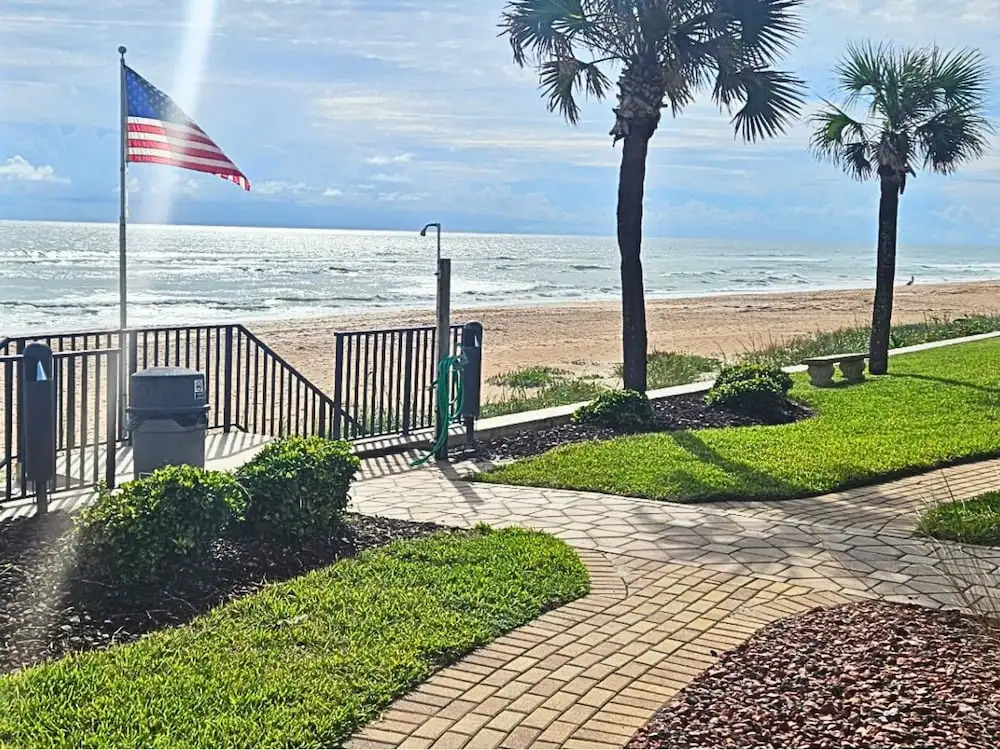 Barry Palm 202 by Distinctive Beach Rentals