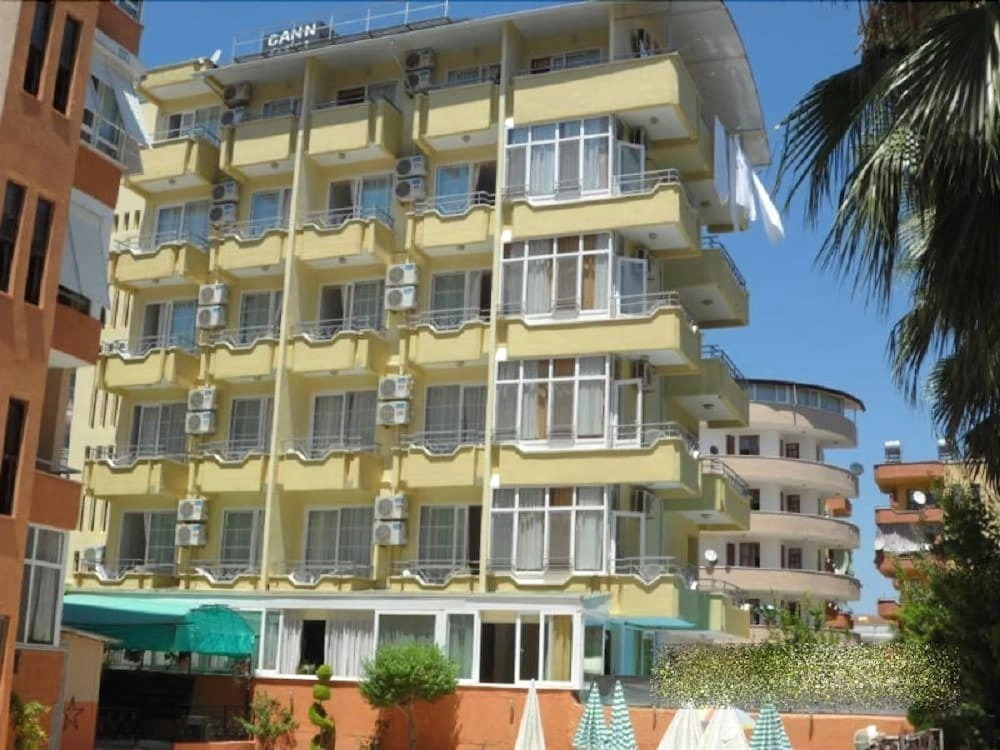 Cann Hotel