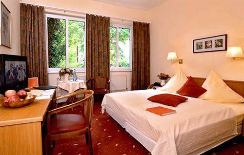 Hotel Am Lunik Park