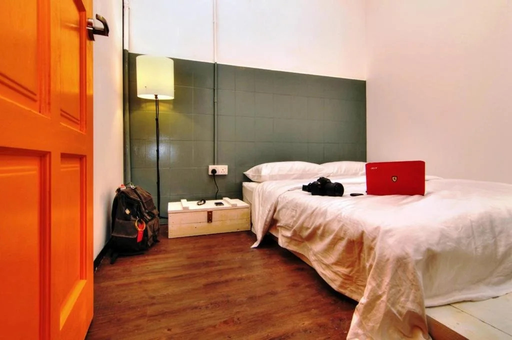 Queen's Hostel- Female Friendly