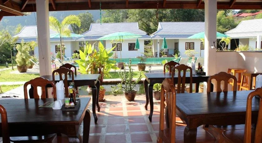 Villa Colina Khao Lak Rooms and Bungalows