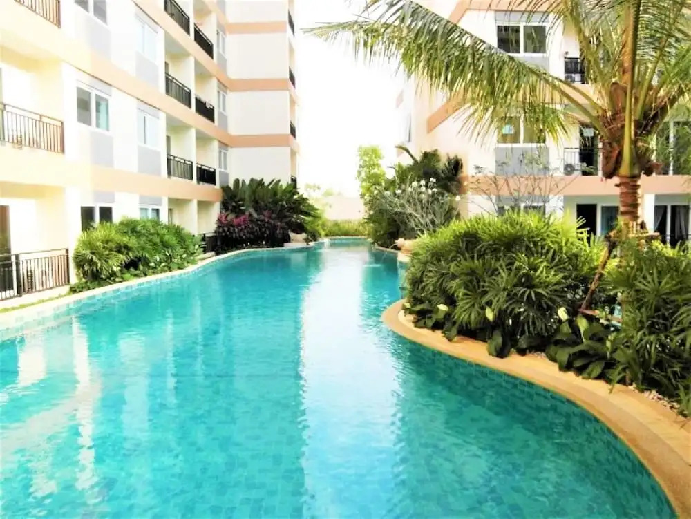 1 bed Condo With Direct Pool Access - Sleeps 2