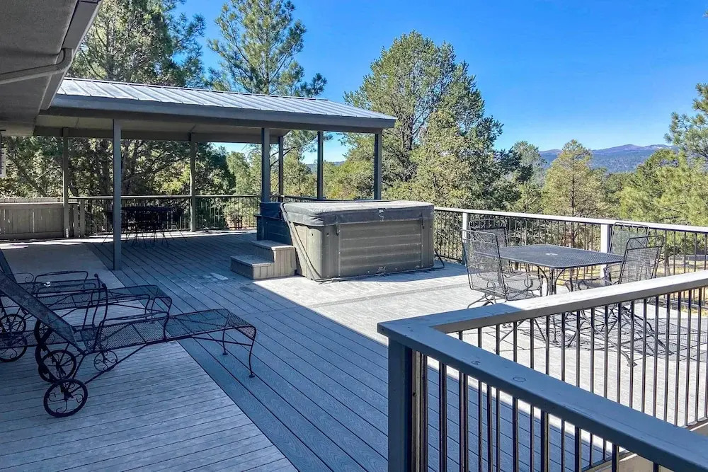 Ruidoso Home w/ Hot Tub & Sierra Blanca Views