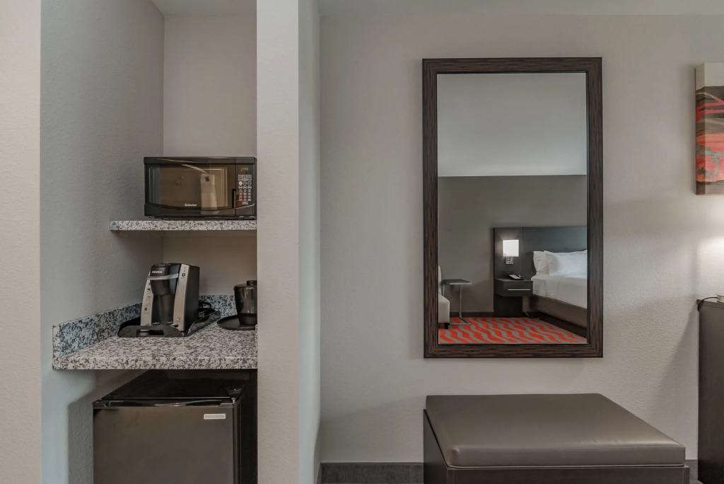 Holiday Inn Mishawaka by IHG