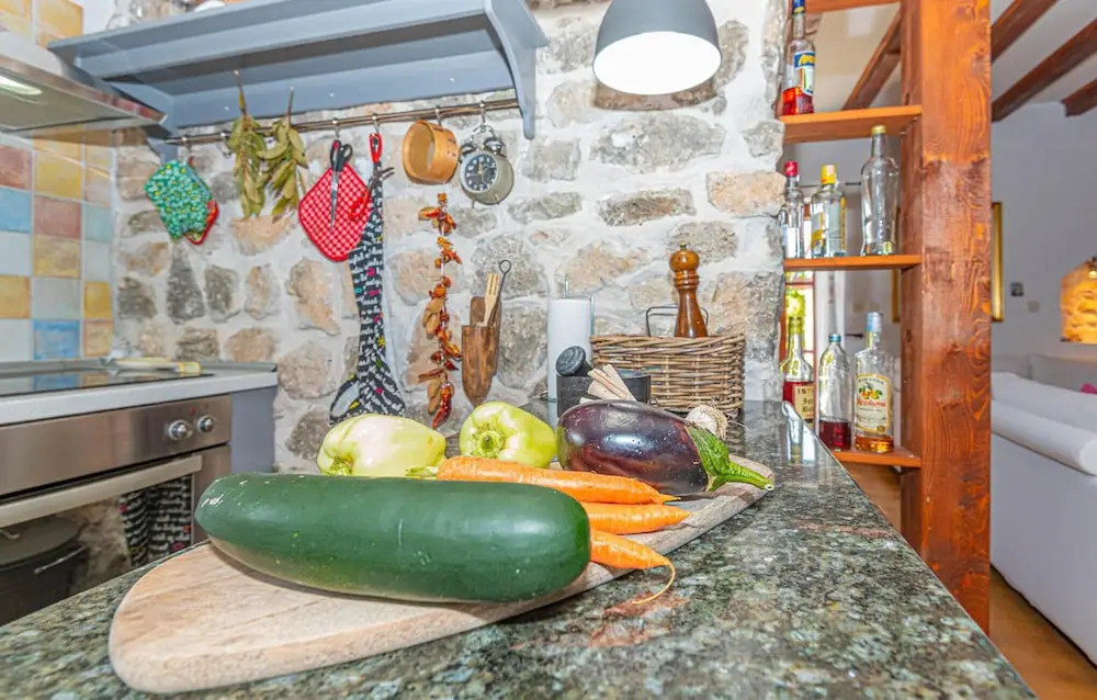 Awesome Home In Lozovac