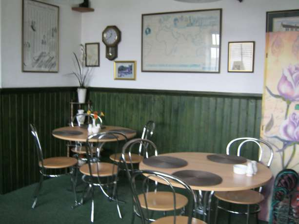 OYO 4 Sisters Inn