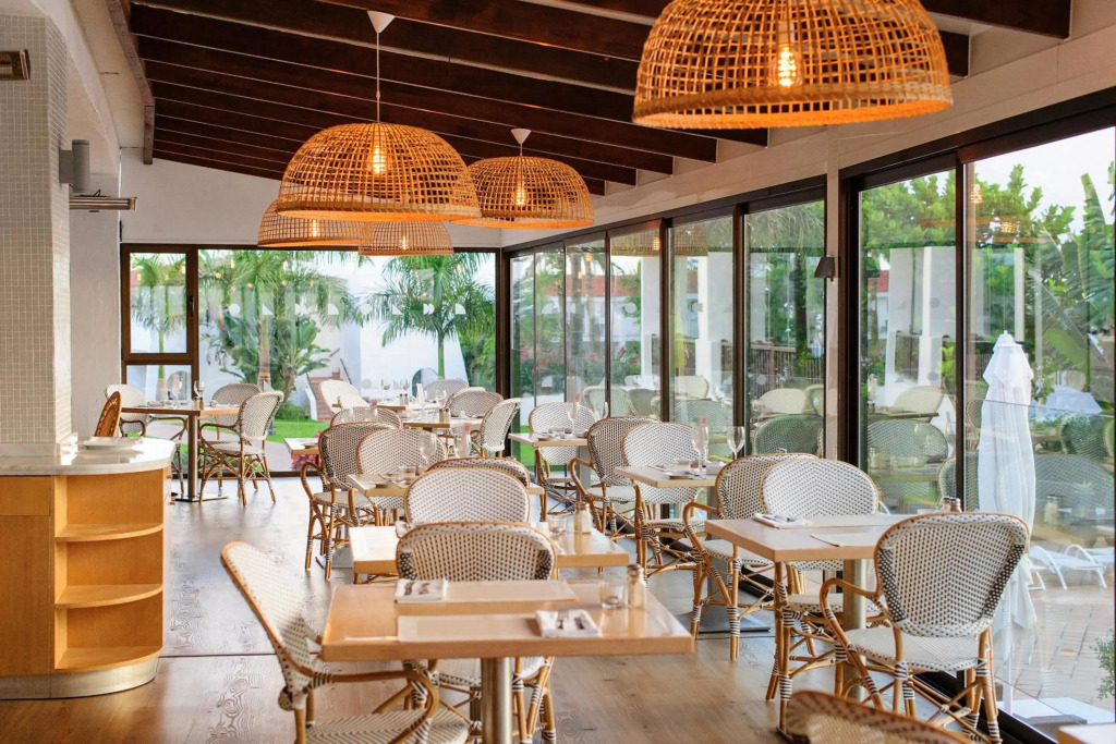 Sunprime Atlantic View Suite & Spa