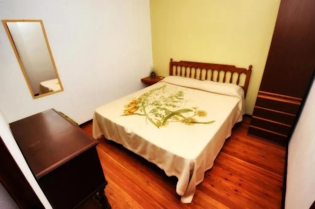 Ferienwohnung für 2 Personen 1 Kind ca 30 m in Vercana, Comer See Nordufer Comer See