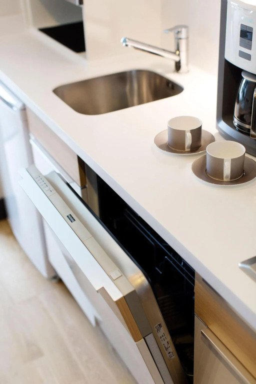 Platform Merter Suites