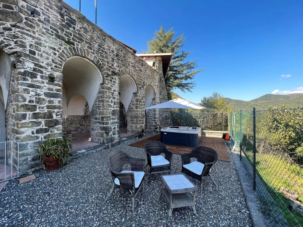 Tuscan Haven- Spacious Home