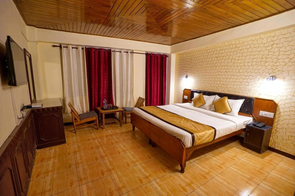 Hotel Atithi Mall Road
