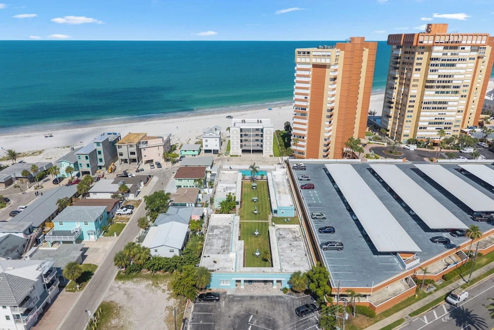Beachfront Condo: Redington Shores Retreat!