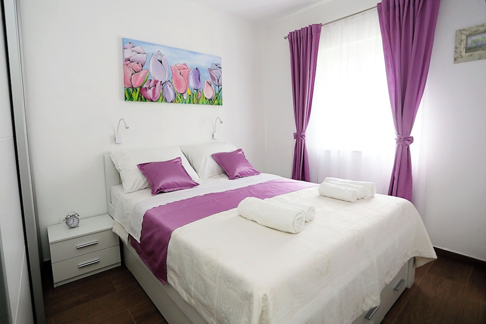 Apartment Romarin