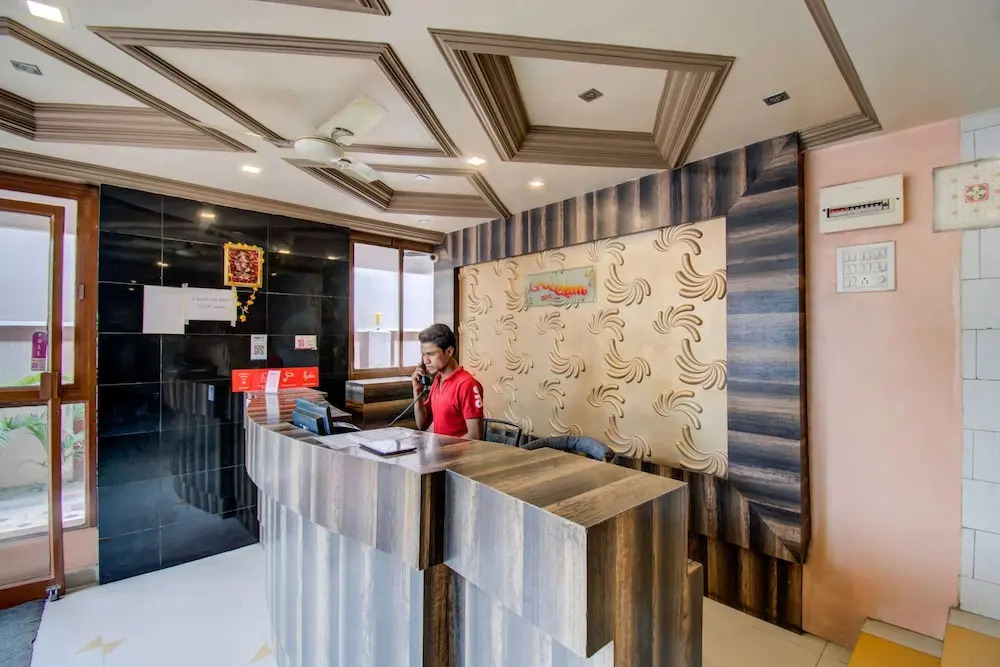 OYO 24838 Hotel Neelam