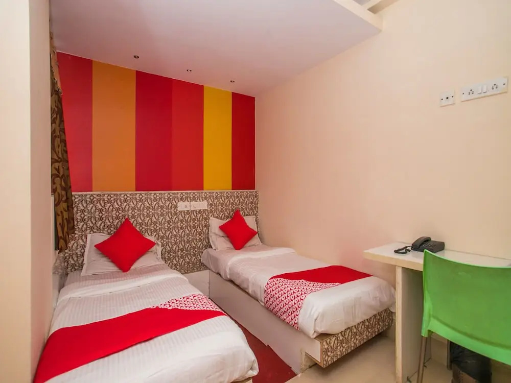 OYO 16568 Bhagini Residency
