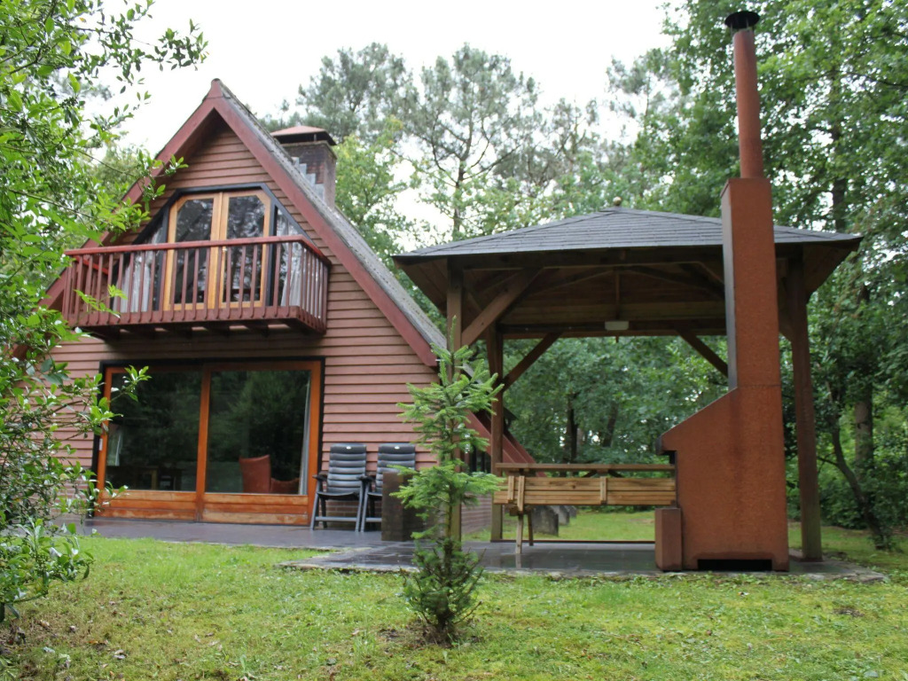 Nice bungalow with dishwasher, close to the forest