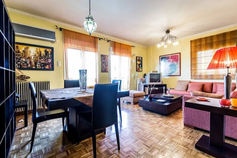 Superb view apartment next to Metro