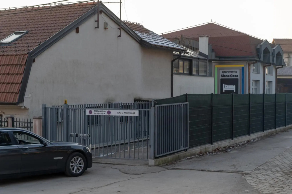 Apartments Slana Oaza