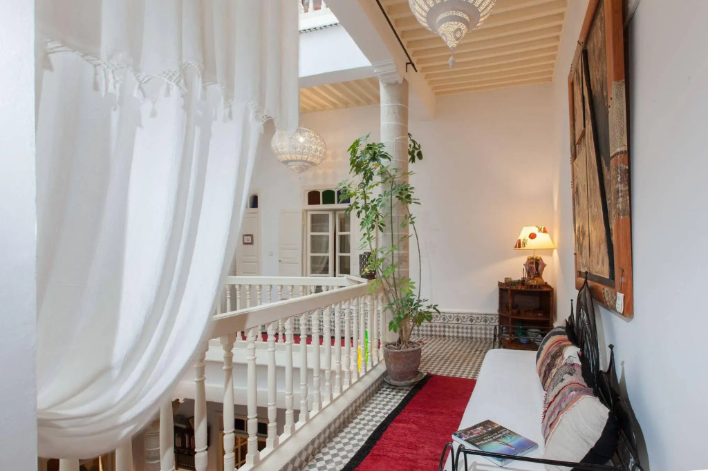 Riad Emotion