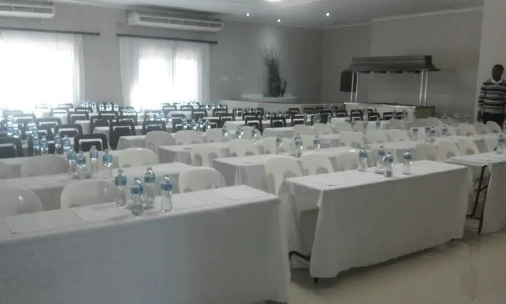 Tradewinds Country Inn