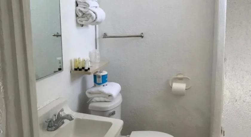 Mojave Trails Inn and Suites