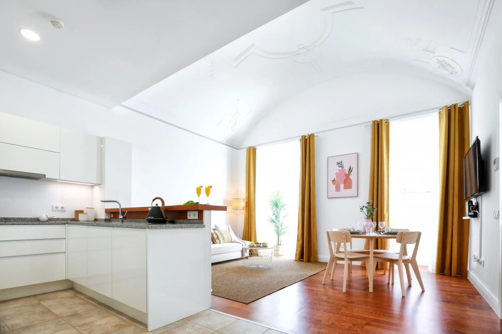 Endless Summer Apartment