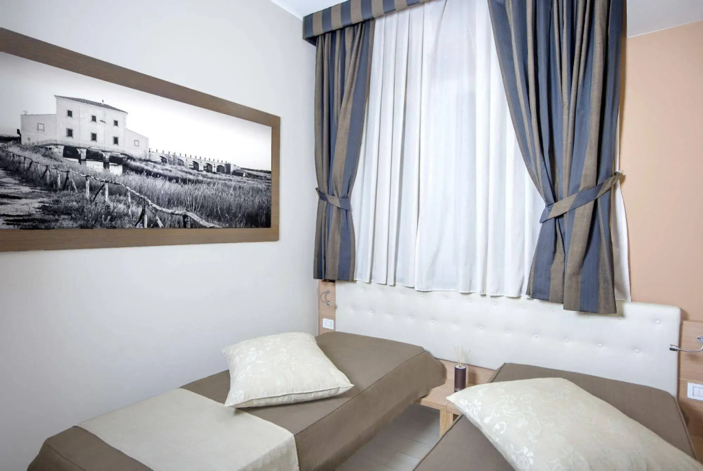 Hotel Cera Una Volta