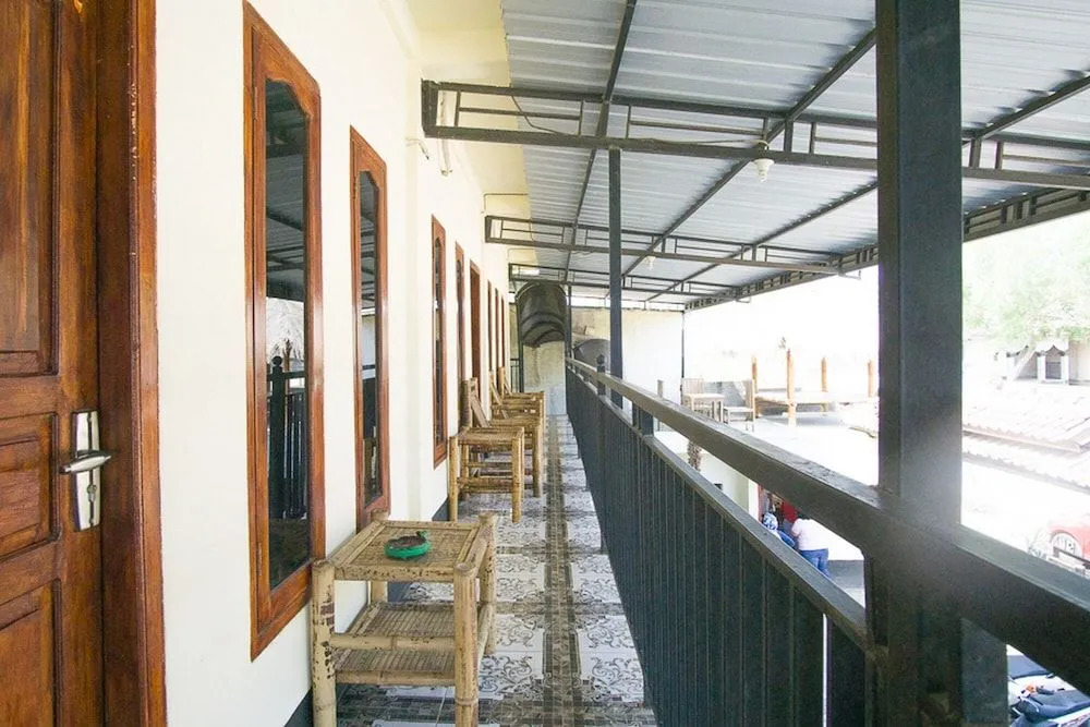 RedDoorz @ Mawun Street Kuta