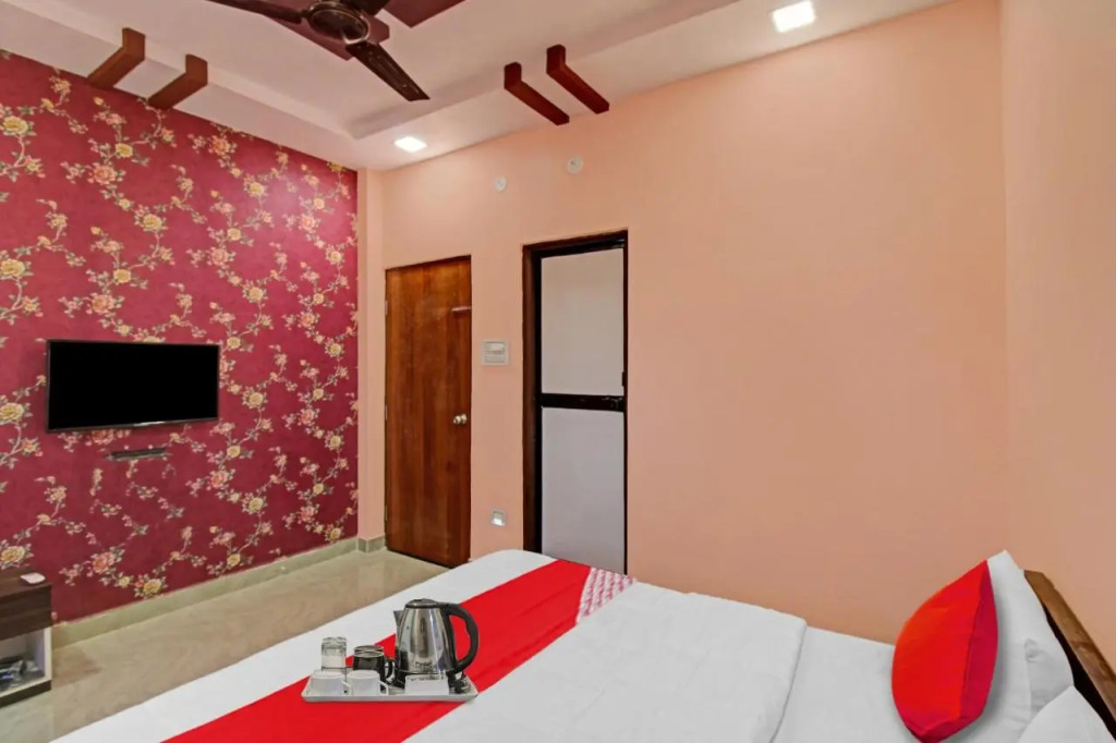 Hotel O Raj