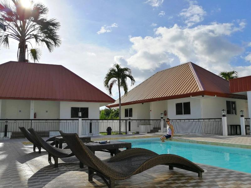 Heartland Hotel Serviced Rooms & Apartments