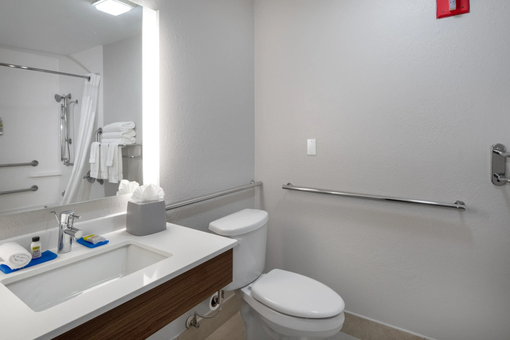 Holiday Inn Express Arlington by IHG
