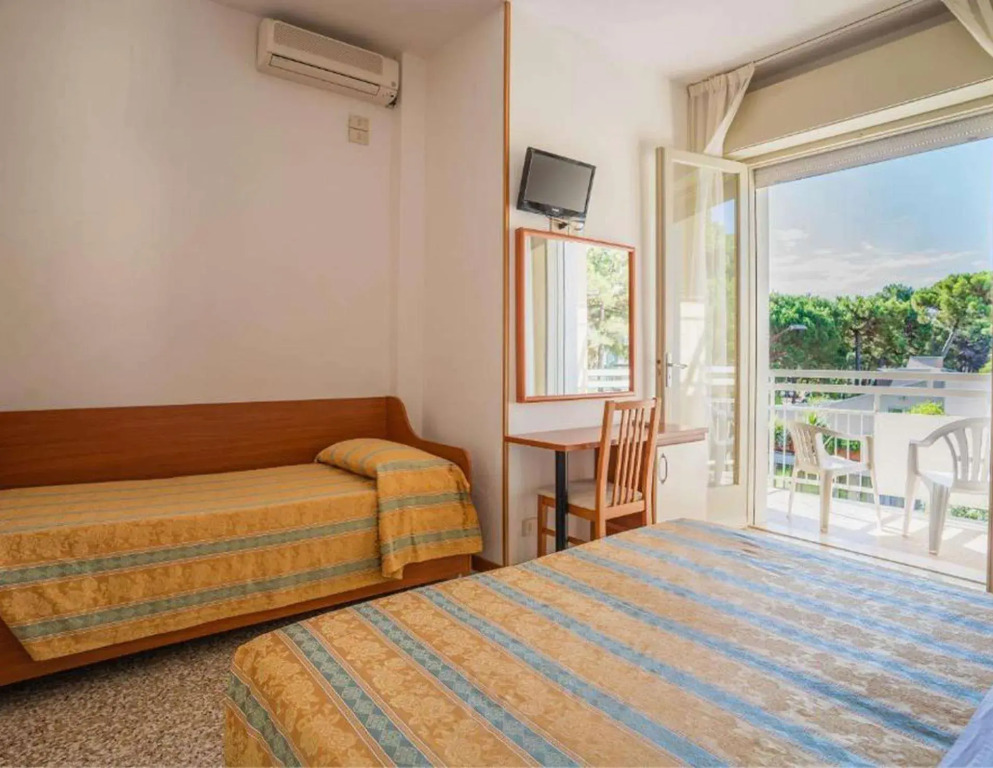 Hotel Happy